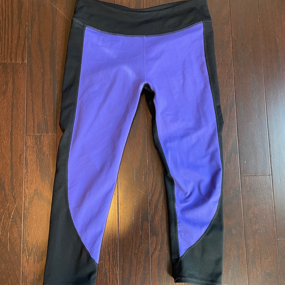 Fabletics Crop Leggings
